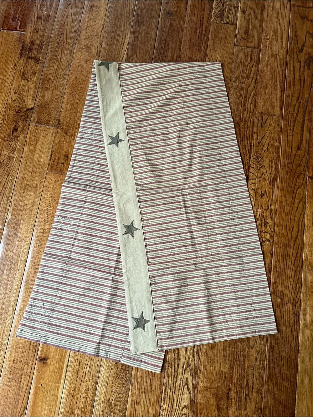 Table Runner Cotton Stars and Stripes in Tan Navy Dark Red 16” x 72”